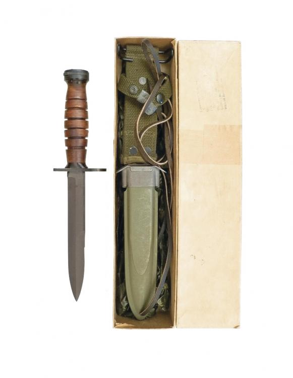US and Allied Military Knives M3s and M4s Book 1 by Bill Walters