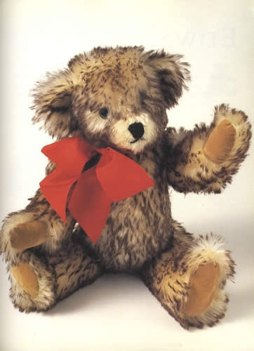 Making Teddy Bears by Joyce Luckin