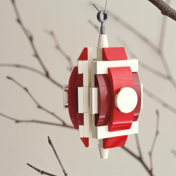 The LEGO Christmas Ornaments Book: 15 Designs to Spread Holiday Cheer by Chris McVeigh