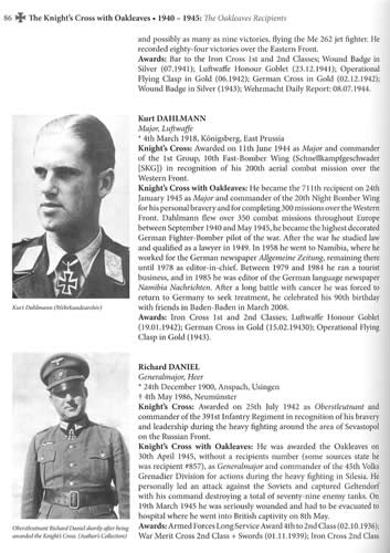 The Knight's Cross with Oakleaves, 1940-1945: Biographies and Images of the 889 Recipients of Hitler's Highest Military Award by Jeremy Dixon