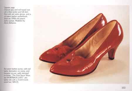 Fashion Footwear: 1800-1970 by Desire Smith