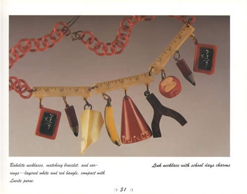 The Best of Bakelite and Other Plastic Jewelry With Price Guide by Dee Battle, Alayne Lesser